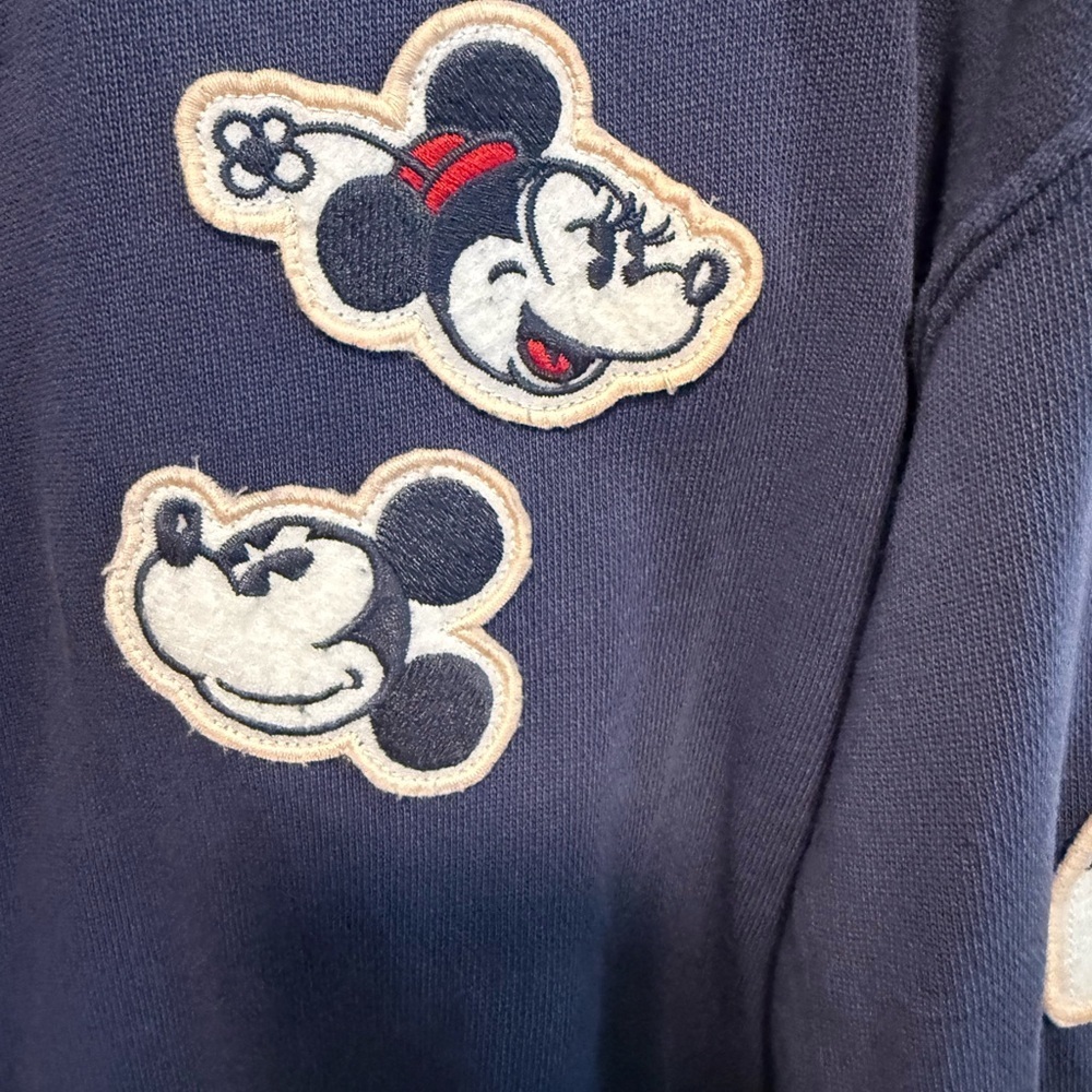 Women’s Disney Vintage Style Crewneck Size L - Picture 4 of 8